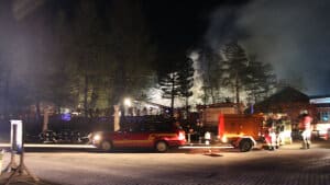 Branden, der i maj 2016 hærgede en af Djurs Sommerlands restauranter, påvirker forlystelsesparkens seneste regnskab negativt. Arkivfoto