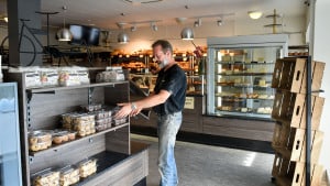 I detaljer behagelig butik Bagermester: - En mavepuster at Meny lukker | amtsavisen.dk