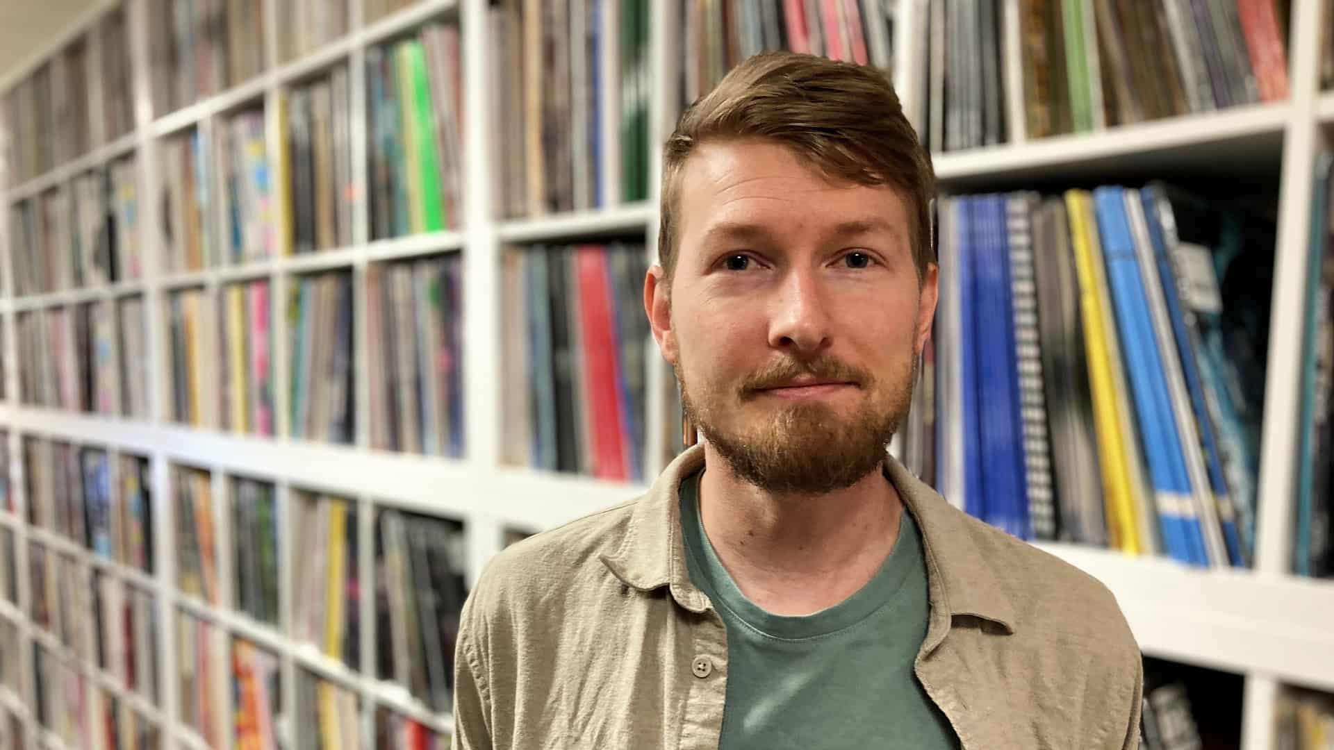 Philipp Modrow Det begyndte som et hyggeprojekt: Nu har Philip 100.000 plader på lager ...
