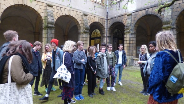 Gymnasieelever På Fransk Visit | Ugeavisen.dk