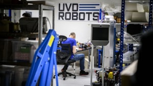 Blue Ocean Robotics flyttede i foråret 2020 fra 1200 kvadratmeter til 5000 kvadratmeter i et nyt hovedkvarter på Svendborgvej. Det gav plads til en kraftig forøgelse af produktionen hos bl.a. datterselskabet UVD Robots, der står bag desinfektionsrobotten. Arkivfoto: Frederik Steen Nordhagen