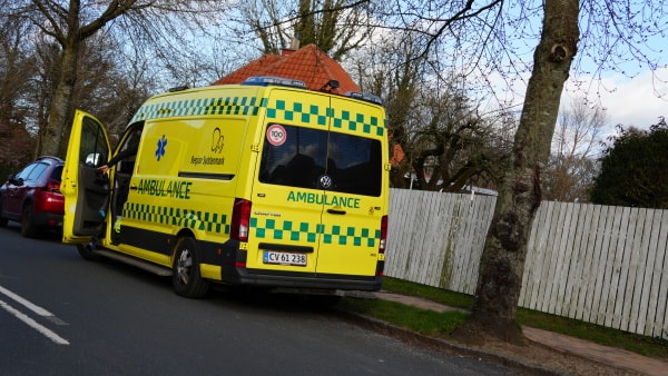 Kvinde tilset efter lejlighedsbrand