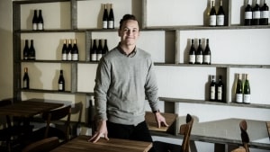 I 2017 åbnede Troels Knudsen Anduma Vinbar i Grønnegade. Nu er han klar med Pinot Box'en, hvor man kan købe vin på abonnement. Arkivfoto: Mette Mørk