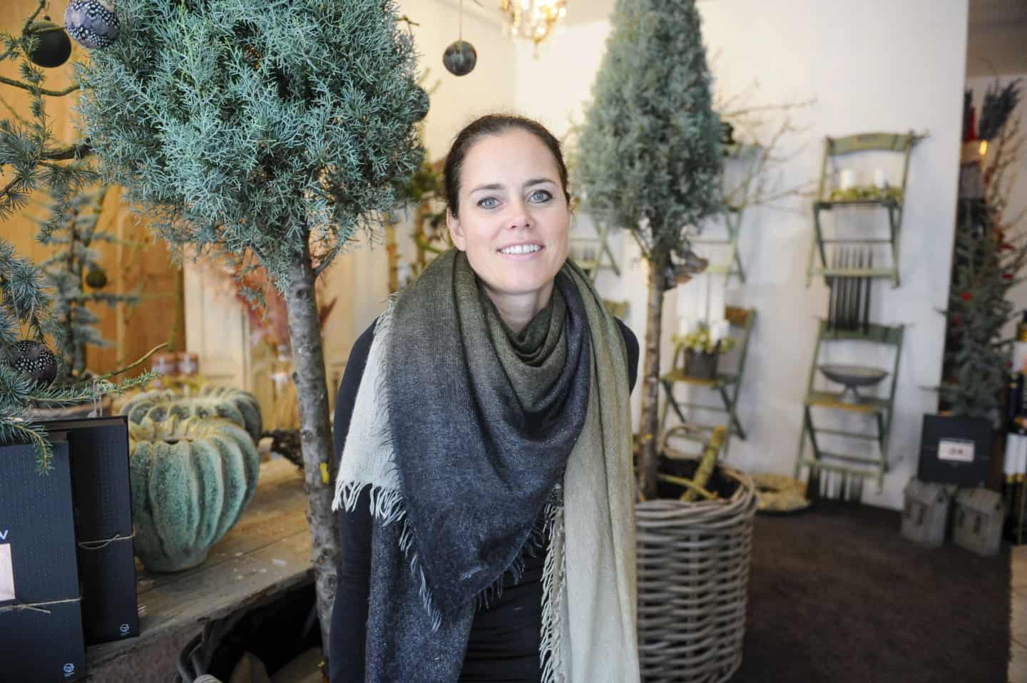 skuespillerinde fjer hungersnød Ny butik på gågaden: Julen rykker ind i det gamle Rye Sko | vafo.dk