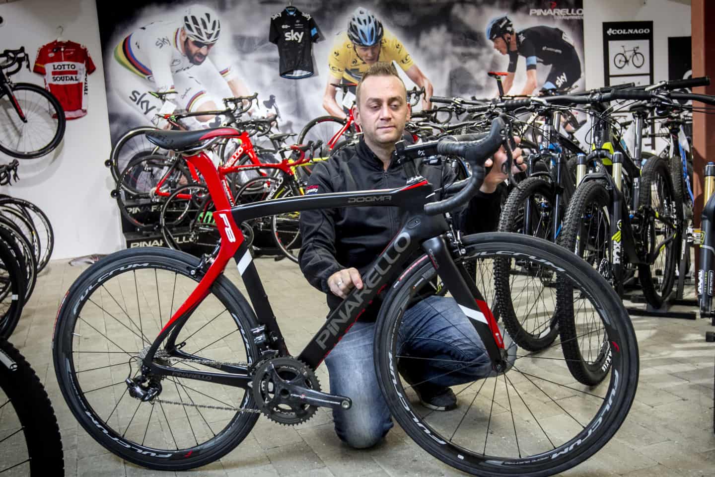 Cykelforretning billede af mand, der ikke cykel til 50.000 kroner tilbage: 'Måske han kommet noget til' | jv.dk