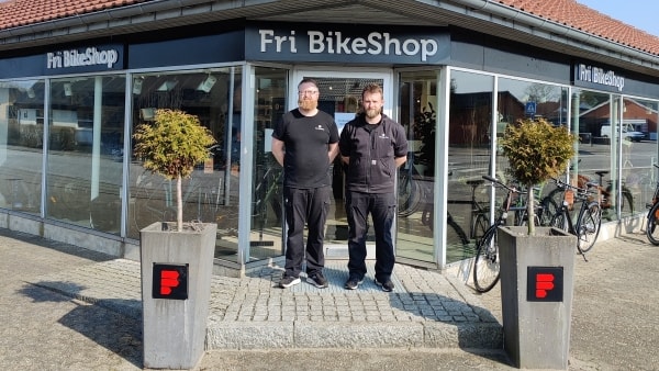 Cykelhandler har fundet sin helt egen måde at hjælpe flygtninge på: Det var vanvittigt rørende at se, hvad det betyder for de dagbladet- holstebro-struer.dk