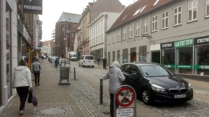 Nørregade kan få nyt liv, hvis bilisterne kører uden om, mener borgmesteren. Kommunen har fået penge til udvikling af en strategisk plan for bymidten. Foto: Michael Mogensen