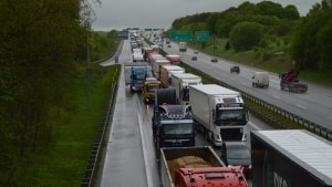 Flere uheld på motorvejen skabte trafikprop, der forplantede sig langt ind i Vejle midtby onsdag eftermiddag. Foto: presse-fotos.dk
