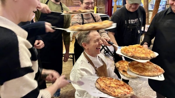 Magnus sagde farvel til tv-branchen for at udleve sin drøm - nu har han 15 på lønningslisten