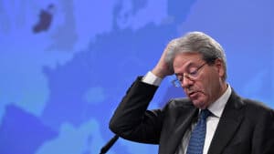 EU-kommissær for økonomi, Paolo Gentiloni, præsenterede prognosen til et pressemøde i Bruxelles onsdag. (Arkivfoto). Foto: John Thys/Ritzau Scanpix