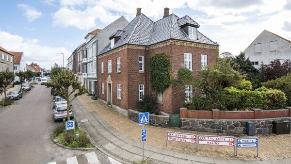 Ole ejer huset med en af byens bedste udsigter: Nu har han sat det til salg