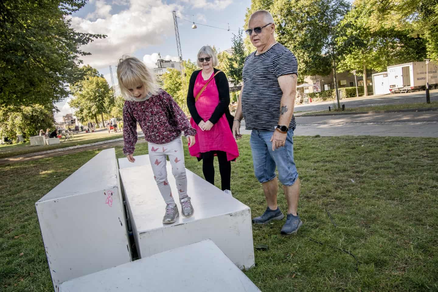 Begrænse Ærlig Lære udenad Festugen set af tre generationer: Ja tak til ølhygge, men hvor er gnisten i  festugen? | stiften.dk