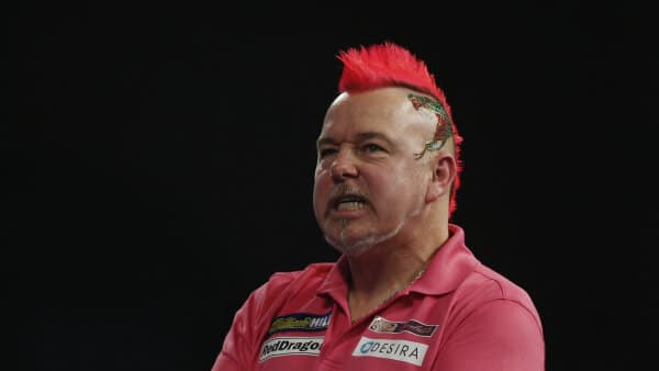 Tysker sender verdensmesteren ud af dartVM jv.dk