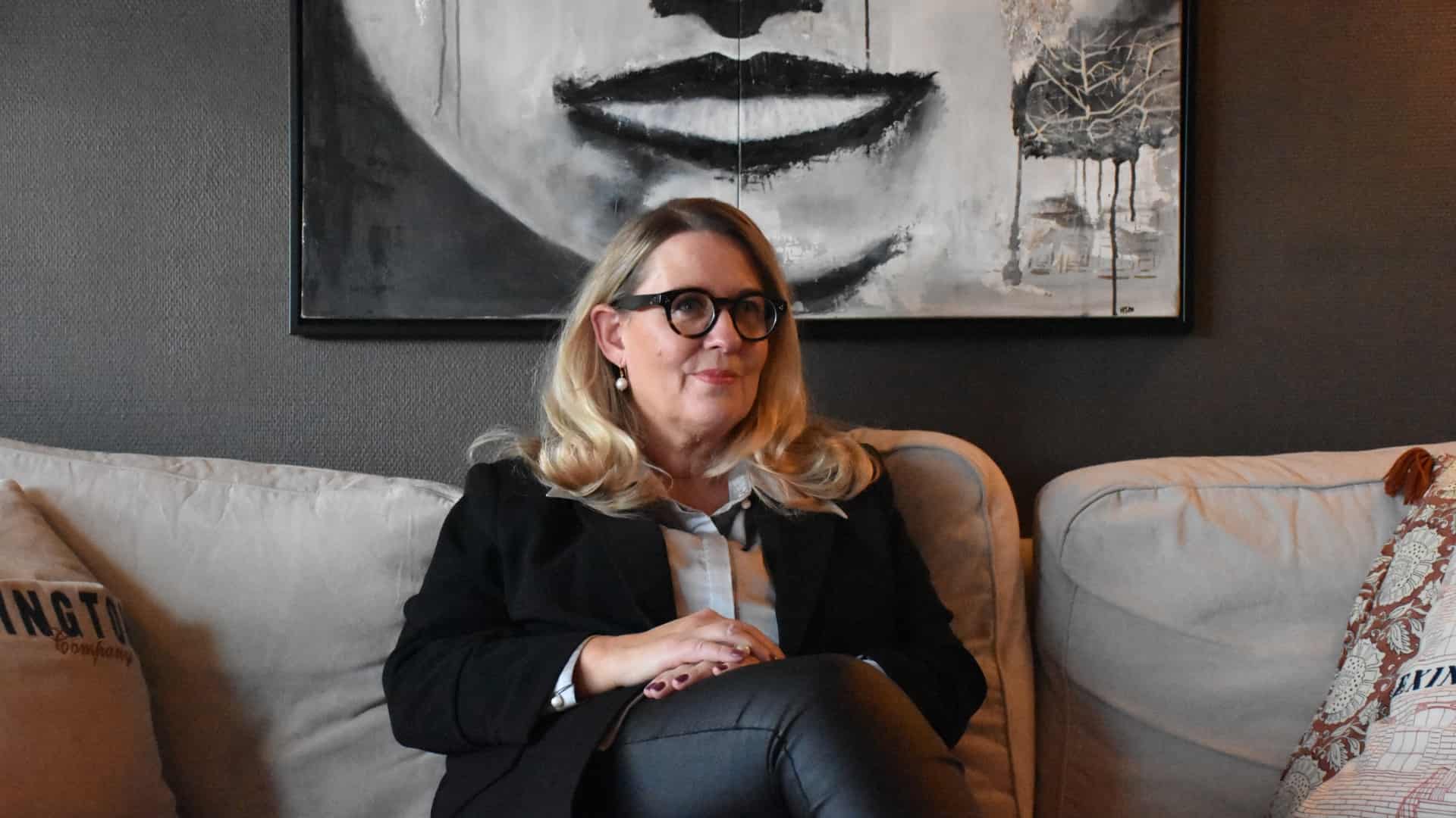 Susan blev direktør som 25-årig, men sygdom fik hende til at gå helt ...