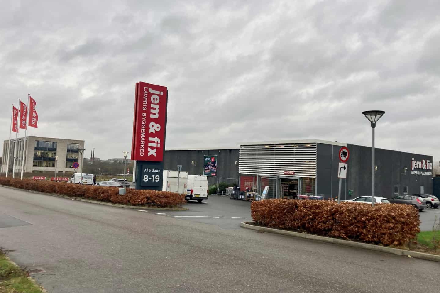 Jem & Fix Vejles måske mest synlige placering: Derfor byggemarkedet valgt en ny placering til en større butik | vafo.dk