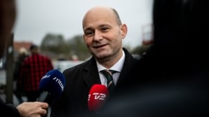Smilene er hos Søren Pape Poulsen, formand for Det Konservative Folkeparti. Han vil dog ikke erklære sig som statsministerkandidat før flere af de andre borgerlige partier tydeligt har signaleret deres støtte til ham på bekostning af Venstres Jakob Ellemann-Jensen, vurderer Avisen Danmarks politiske redaktør, Casper Dall. Arkivfoto: Morten Pedersen