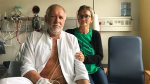 Der gik bare 79 minutter fra Peder Andreasen blev ramt af et hjertestop til han kom under behandling på Aarhus Universitetshospital i Skejby. Det var hans kone, Kirsten, der slog alarm. Foto: Cecilie Guldberg