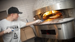 Ild.Pizza åbnede sin første filial i Skejby, og siden er pizzakonceptet blevet landets største pizzakæde med seks afdelinger alene i Aarhus. Arkivfoto: Kim Haugaard