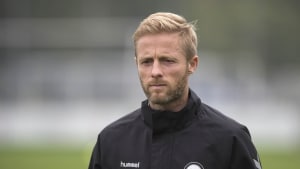 OB's 41-årige assistenttræner Henrik Hansen har endnu ikke sin fremtid på plads efter sommer. Foto: Nils Svalebøg