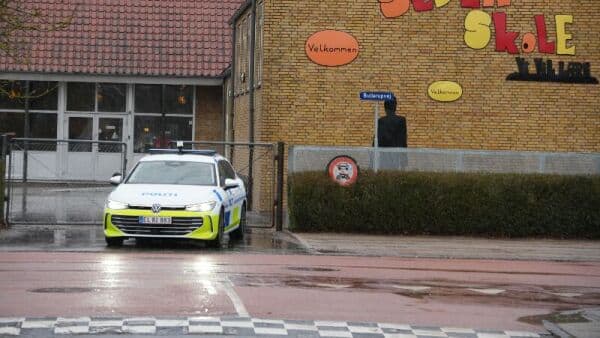 Tusindvis af forældre og børn blev berørt af bombetrussel: Nu reagerer skolechef