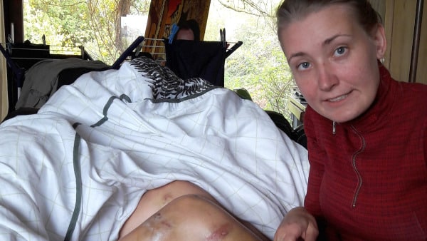 Da Nanne blev kørt ned af en lastbil, traf hun et valg: - Folk skulle grine af mig