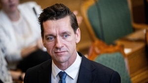 Den socialdemokratiske minister Kaare Dybvad Bek er de seneste dage kommet under beskydning, efter at han i et interview udtalte, at man skal ranke ryggen, hvis man henter sine børn sent i vuggestue og børnehave. Arkivfoto: Ida Marie Odgaard/Ritzau Scanpix