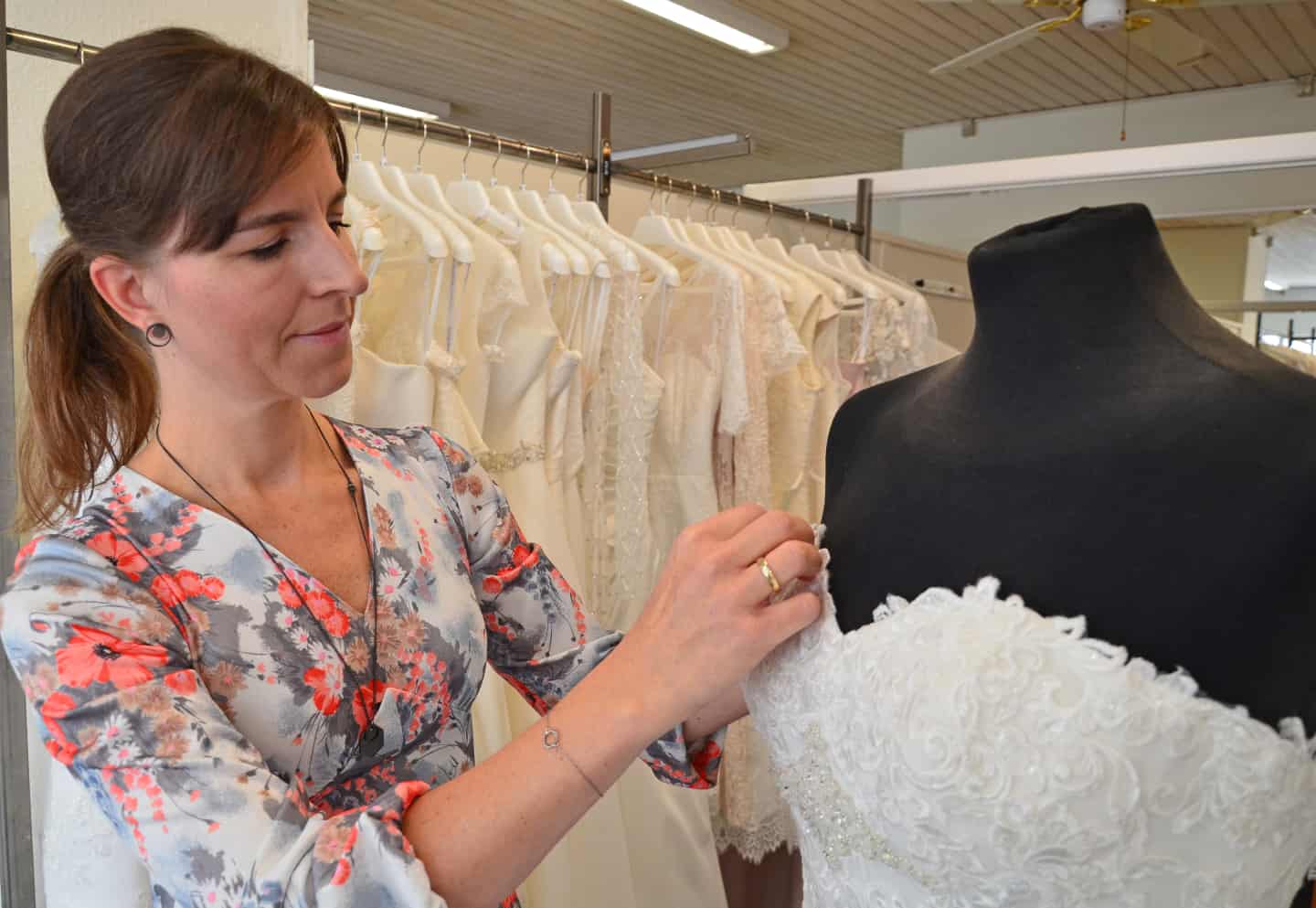 Ansøger oprejst Udstråle Slotsby får ny butik: Romantiker vil sælge kjoler | ugeavisen.dk