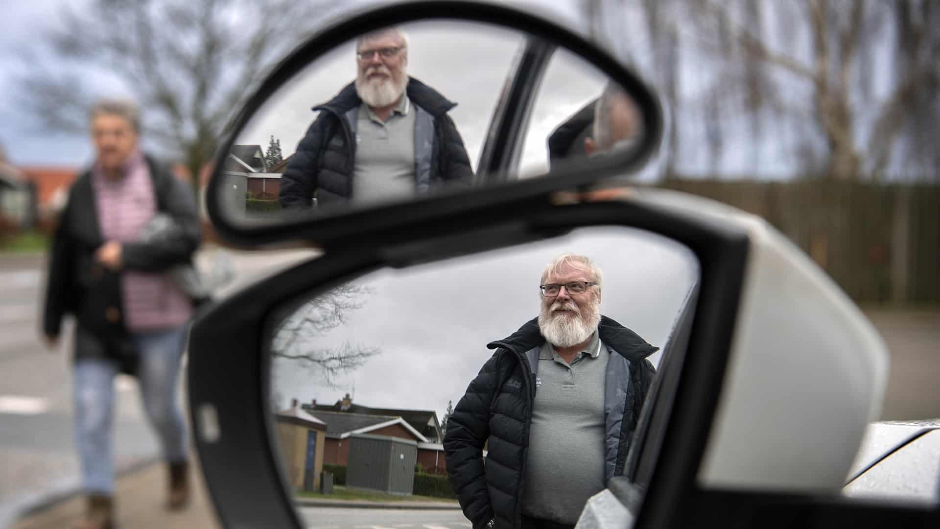 Tredje åbning på ét år: Bent åbner ny køreskole, men der er blevet ...