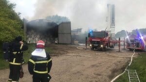 Aktionen begyndte klokken 03:20, og søndag klokken 12.30 var Trekantbrand færdig med aktionen på Bundgårdsvej i Erritsø. Foto: Beredskabsstyrelsen