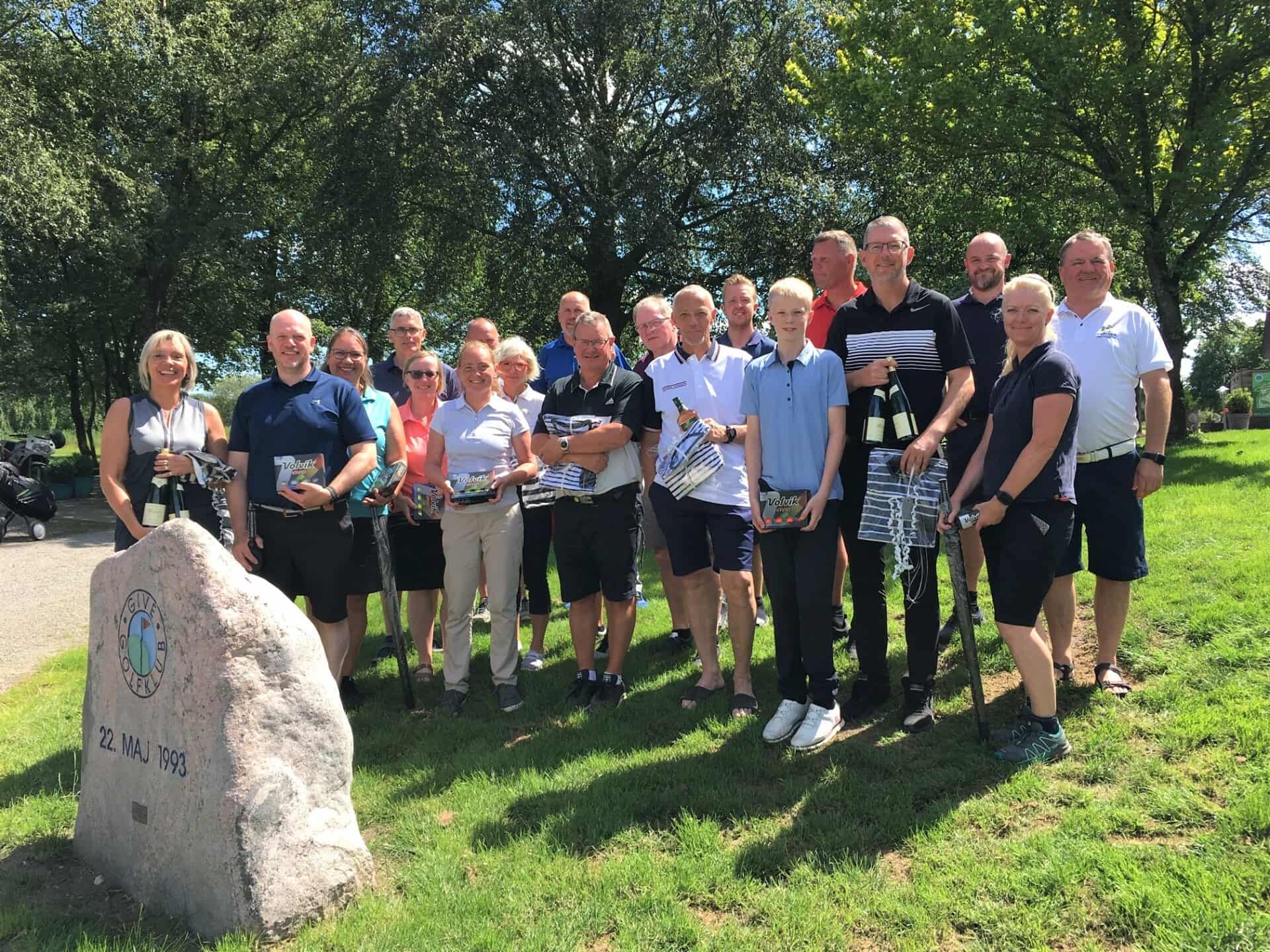 Hyggelig Scotch Twosome på golfbanen ugeavisen.dk