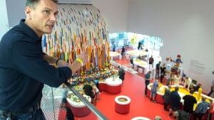 Administrerende direktør i Lego House, Jesper Vilstrup, har kaldt de 280 hjemsendte medarbejdere tilbage på job. Lego House forventer at slå dørene op i fase 3, som begynder den 8. juni. Arkivfoto: Søren Gylling
