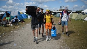 Lørdag den 2. juli kunne man i Danmark både opleve Roskilde og Tour de France. To forskellige former for kraftanstrengelser, der begge handler om gentagelse, udholdenhed og høj smertetærskel. Foto: Emil Jørgensen