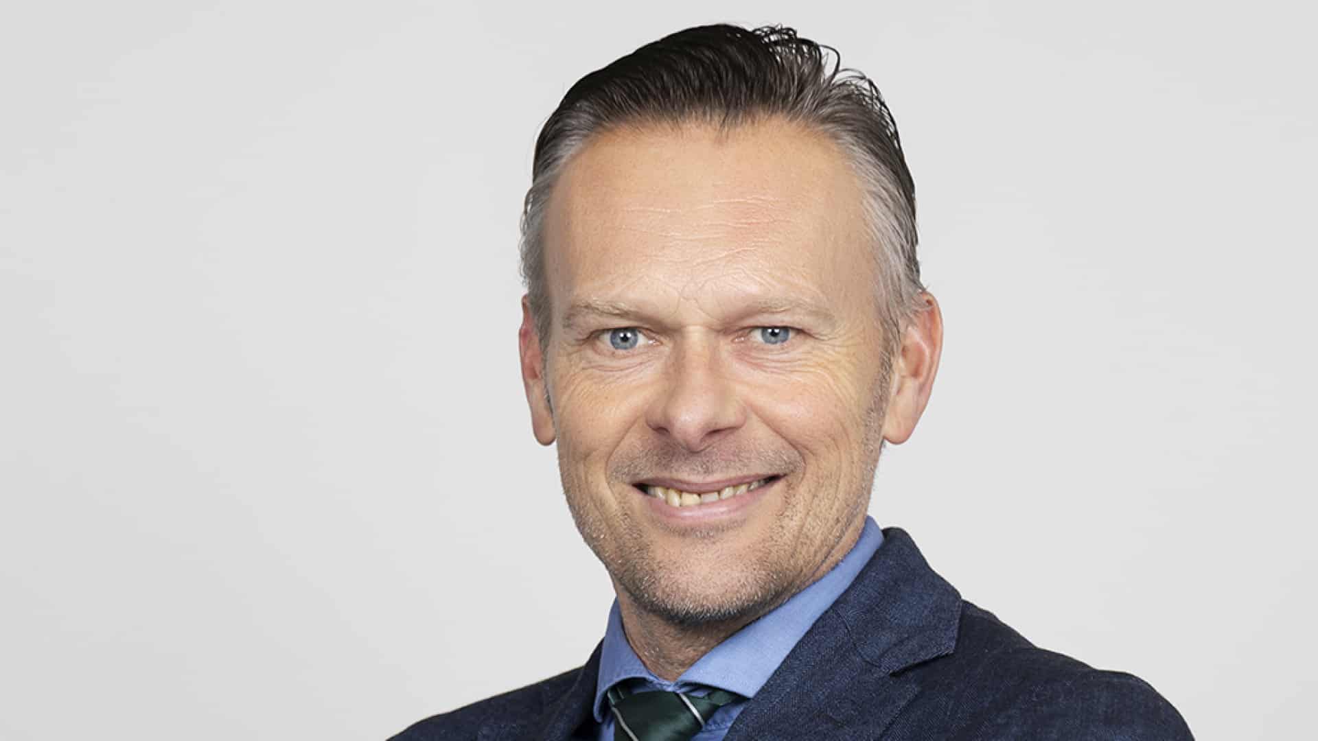 Thomas Rettberg Som barn lå Thomas til tider bag i bilen, mens far passede kunderne: I ...
