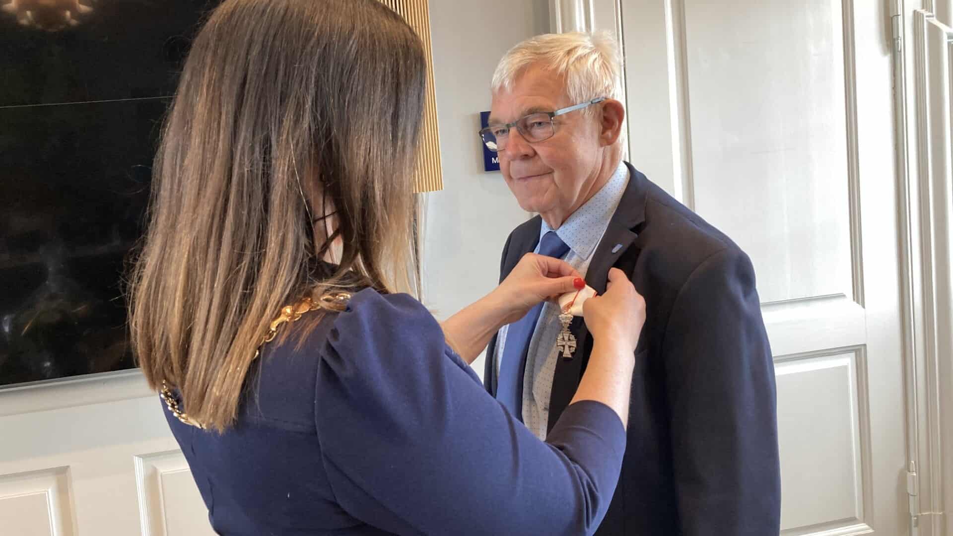 Ridderkors til Jesper og Kjeld: Konservativ nestor og kommunaldirektør ...