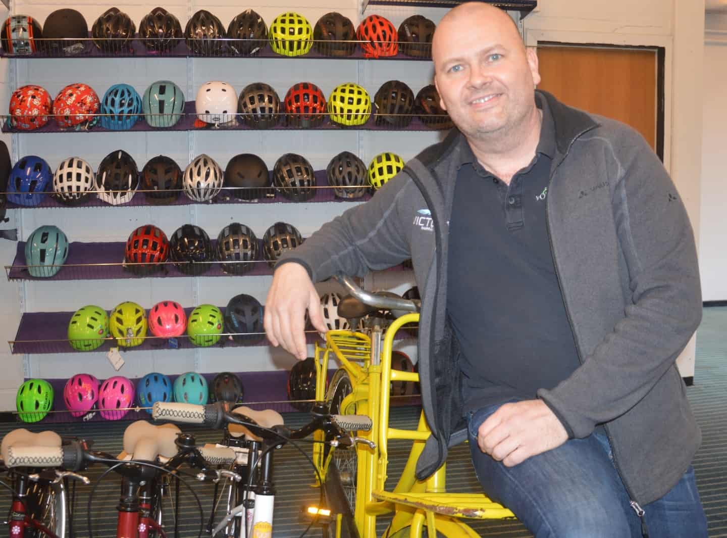 gav dødsstødet: Jan har solgt sin sidste cykel i Vojens ugeavisen.dk