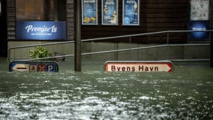 Her ses forhøjet vandstand omkring havnen i Sønderborg den 20. oktober. (Arkivfoto). Foto: Mads Claus Rasmussen/Ritzau Scanpix