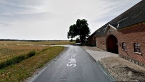 Her hvor Stubdrupvej fra venstre møder Øster Starupvej mistede en bilist herredømmet over sin bil tidligt tirsdag. Foto: Google Street View
