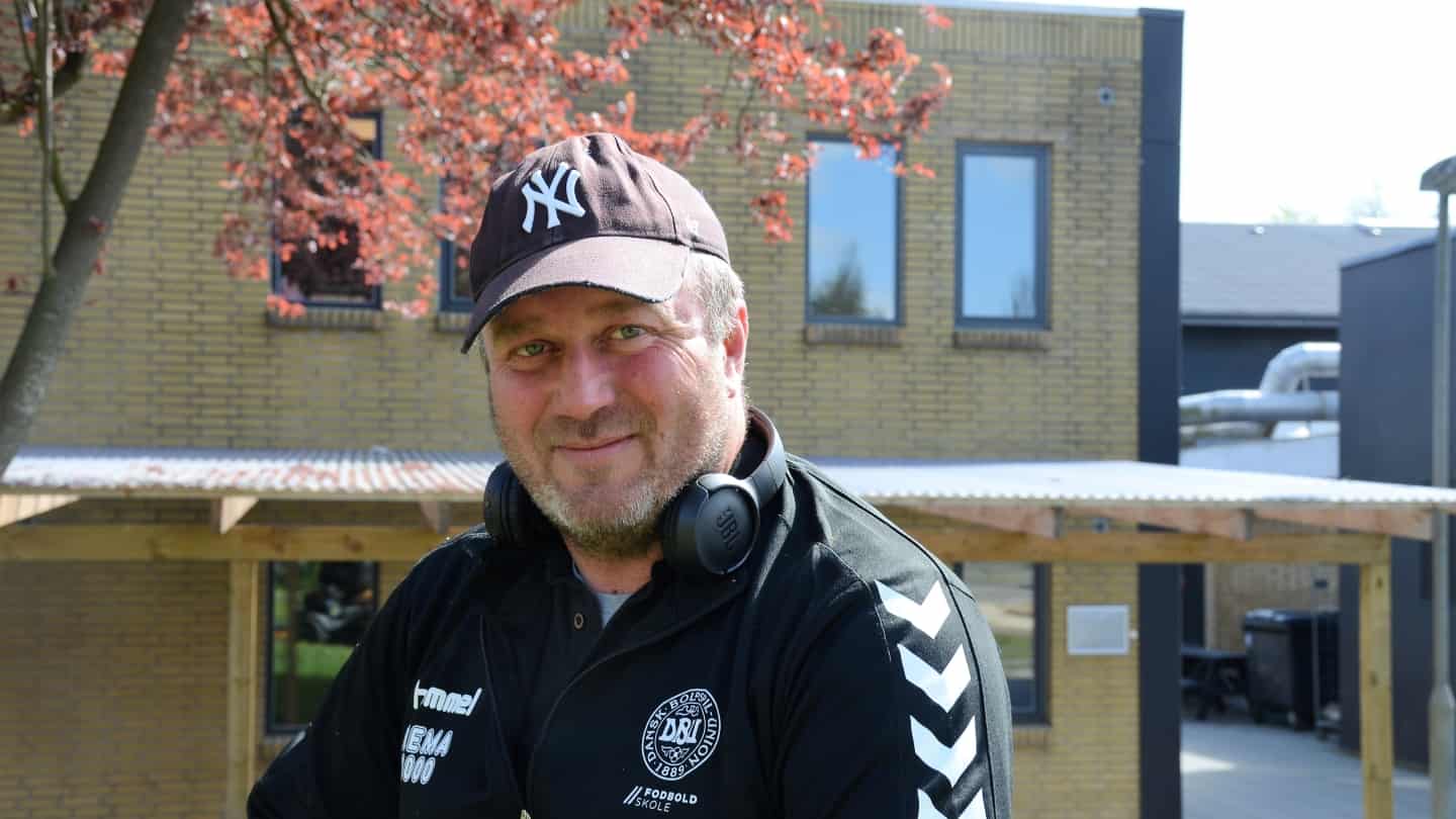 Han kender hver en krog af idrætscentret: Søren nyder det frie ...