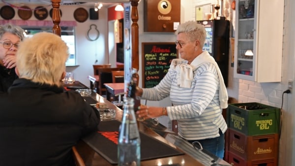 Historisk pub skulle lukke i går - nu er det aflyst: - Det går meget bedre nu