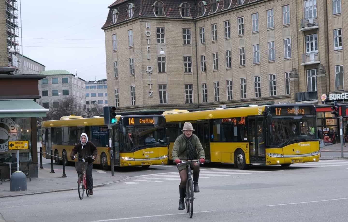 Råd Gravere Kommuner Det bliver dyrere at tage bus og letbane: Midttrafik sætter prisen så højt  op som muligt | stiften.dk
