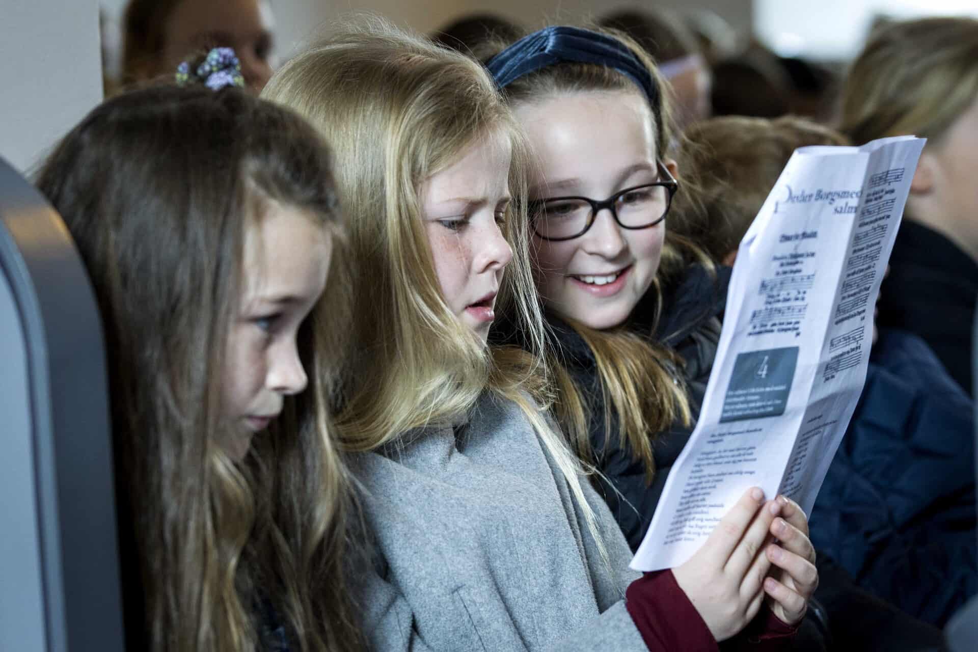 Munke Og Salmesang På Skoleskemaet Skolebørn Markerede 500 året For Reformationen Hsfodk