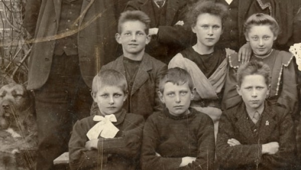 Et glimt af fortiden: Lærerne og samfundet  ugeavisen.dk