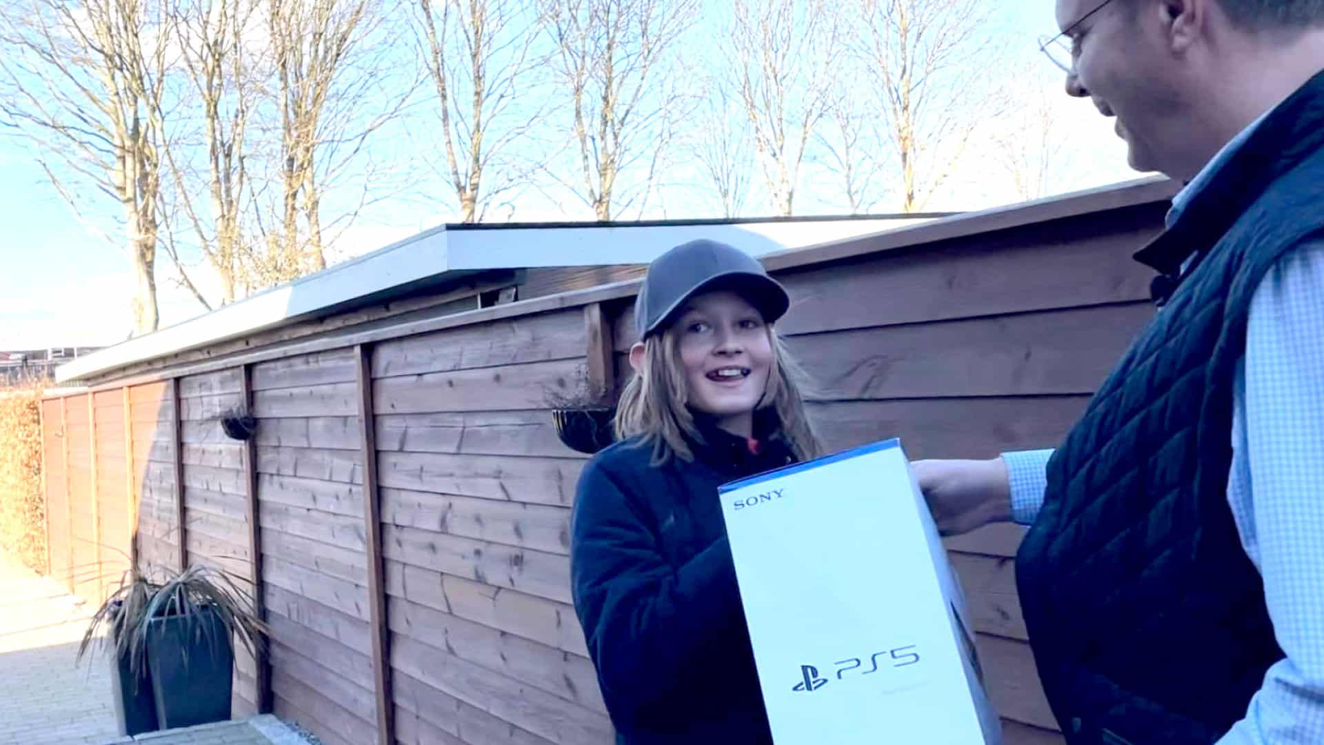 Robin Rundén Robin blev overrasket: Vandt en Playstation 5 | ugeavisen.dk