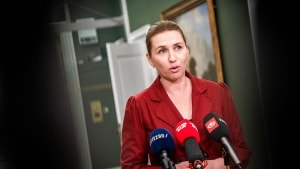 Fungerende statsminister Mette Frederiksen (S) forsøger som kongelig undersøger at strikke en ny regering sammen efter valget 1. november. Foto: Ida Marie Odgaard/Ritzau Scanpix