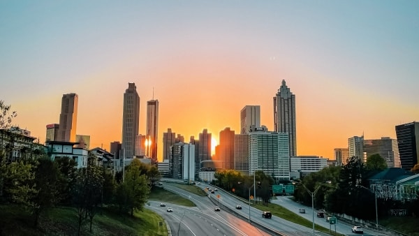 Flyv direkte til verdens største lufthavn fra København