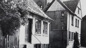 Blegbanken 4, hvor skomager Clausen og hustru boede. Han blev halshugget ved den sidste offentlige henrettelse i Vejle i 1839. Foto fra 1916: Hugo Matthiesen/Vejle Stadsarkiv
