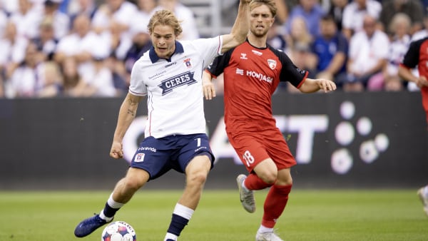 AGF har tjent gode penge i transfervinduet, men står sportsligt svækket tilbage