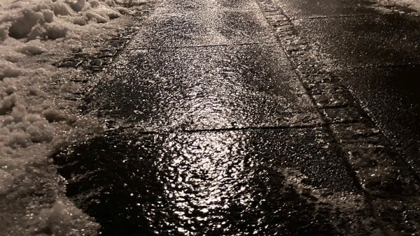 Sne og sort is: Her skal man passe på