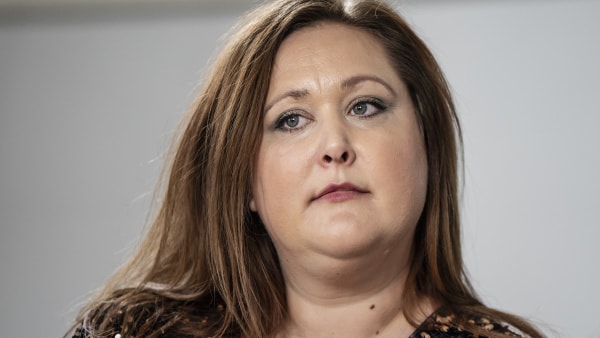 Sara står bag stort politisk udspil: Færre i de yngste klasser, flere lærere og penge til lejrskoler