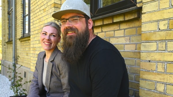 Lena og Kim har renoveret historisk villa - nu sælger de: - Jeg har sagt, at jeg skulle bæres herfra